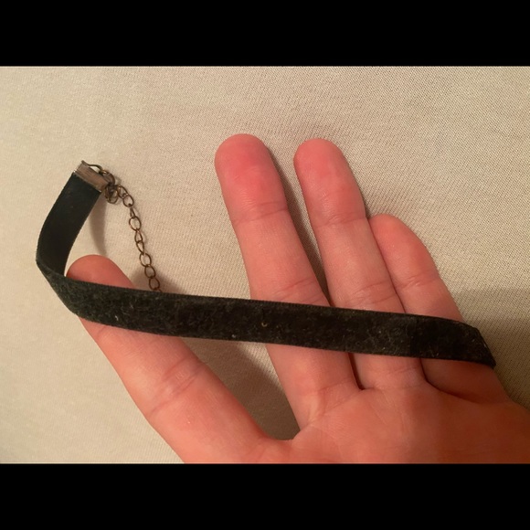 BUNDLE & SAVE - 13 CHOCKER NECKLACES - Picture 12 of 16